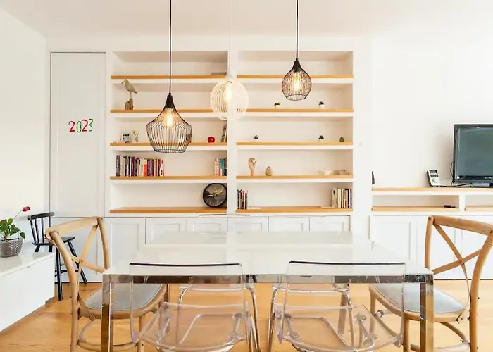 4 Bedroom Spacious Apartment In Nisantasi