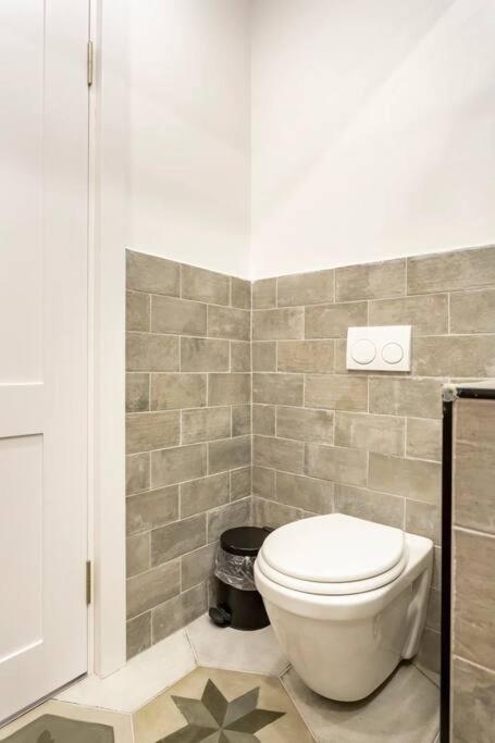 4 Bedroom Spacious In Nisantasi *